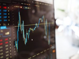 株の銘柄を初心者はどう選ぶ？