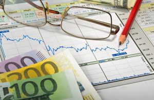 Expense Managerとは？アプリで家計簿を管理するメリット＆デメリットは？
