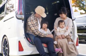 The benefits and application process for the d CARD GOLD Family Card